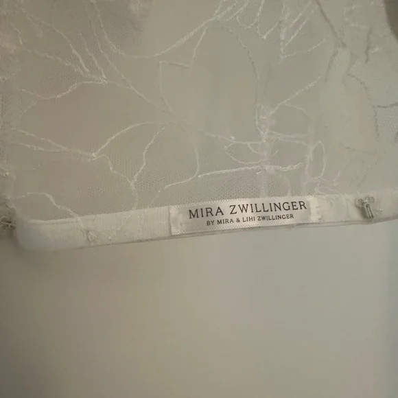 Mira Zwillinger Ness Topper - Picture 7 of 12